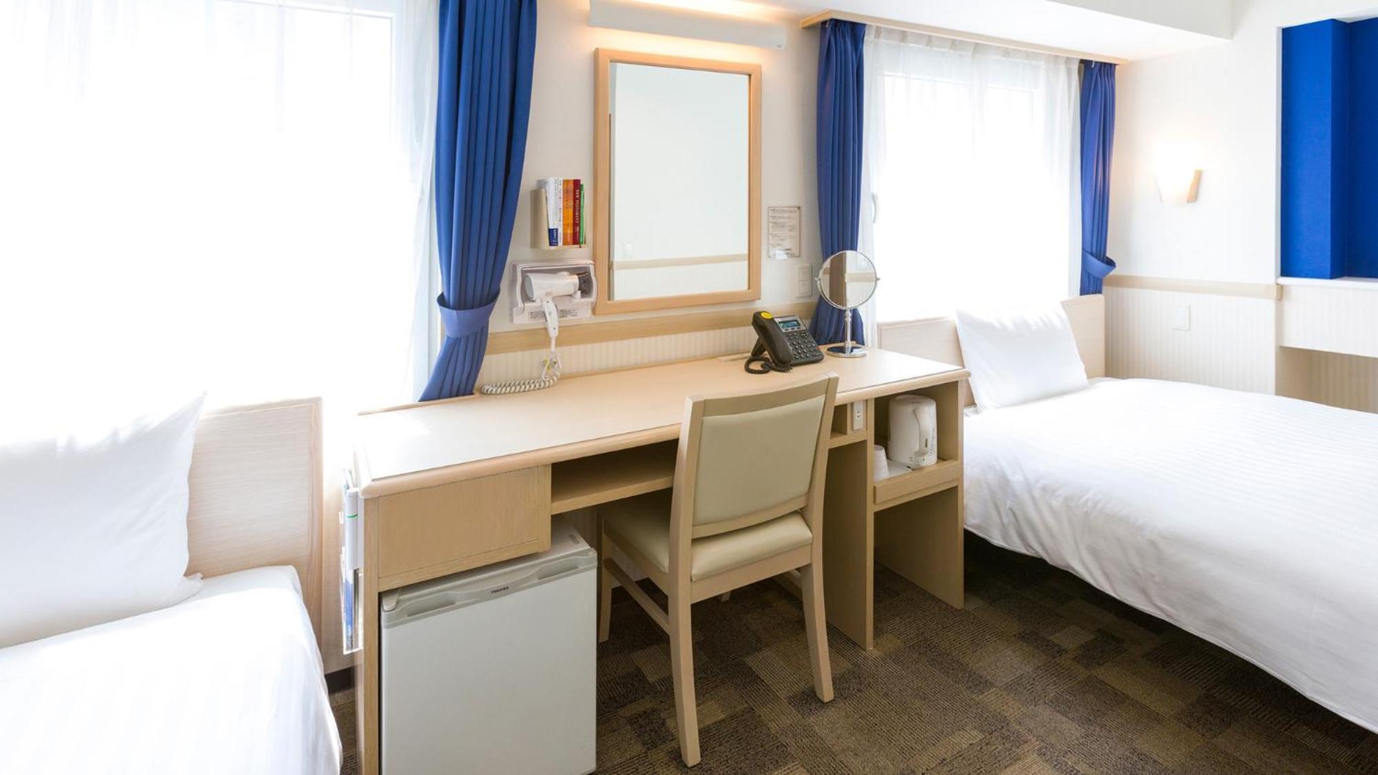 Toyoko Inn Shizuoka Eki Kita Guchi الغرفة الصورة